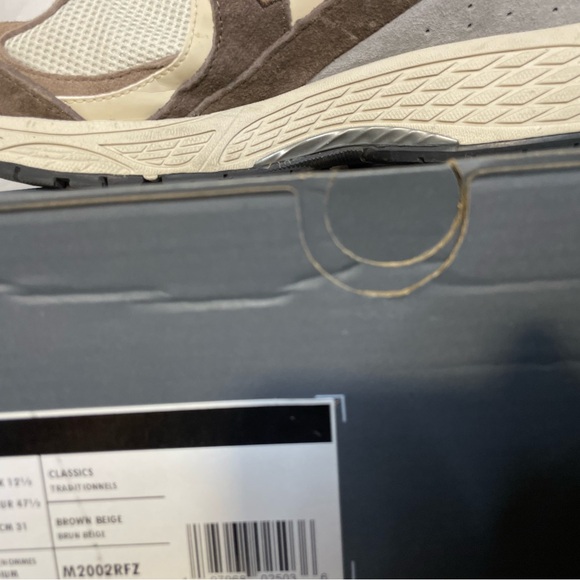 New Balance Cream and Brown Sneakers - Picture 6 of 6